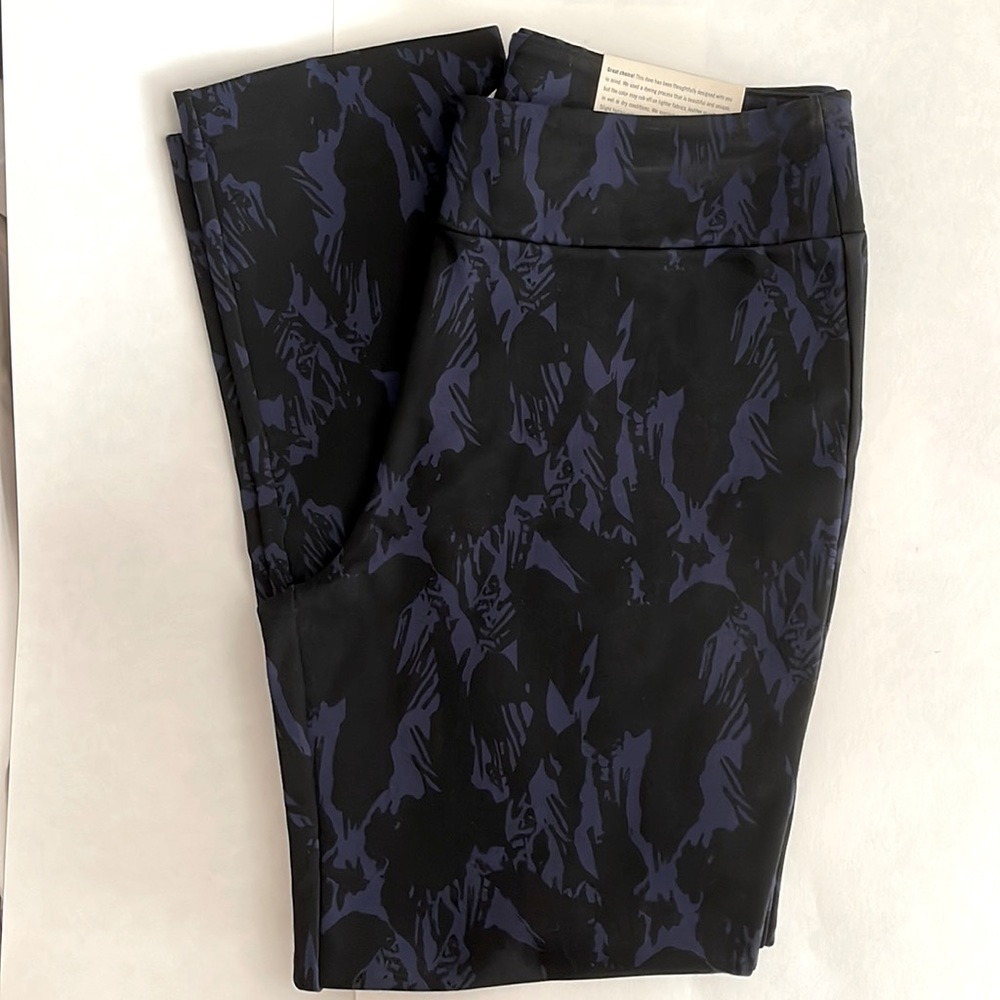 Soft Surroundings straight leg / ankle pull on pant